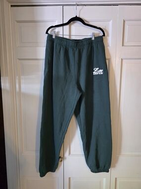 VS Pink Ivy Fleece Sweatpants Love Aspen Size Large NWT Casual Lounge Cozy